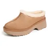 Image de UGG New Heights Cozy Clog Shoes EU 36