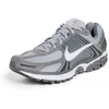 Image de Nike Zoom Vomero 5 SDE pour Homme, Gris Froid/Gris Loup/Blanc, 40 EU