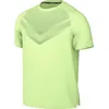 Image de Nike Dfadv Stride SS Sweat-Shirt pour Homme, Barely Volt/Reflective Silv, L
