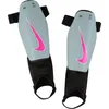 Image de Nike Charge DX4610-395 Protège-Tibias de Football pour Enfants, Ocean Cube/Noir/Rose Blast, Taille M