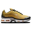 Image de Nike Air Max Plus VII Baskets pour homme (Varsity Maize/White/Black), Varsity Maïs Blanc Noir, 47.5 EU
