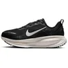 Image de Nike Homme Vomero 18, Noir/blanc sommet/lait de coco, 15