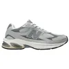 Image de New Balance U201011N ABZORB Baskets Unisexes Grises 41,5 EU   Série U2010 Lifestyle Chaussures avec Amorti FuelCell, ABZORB & Stability Web, Design rétro des années 2000, Dessus en Daim et Maille