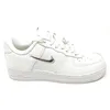 Image de NIKE Air Force 1 IU7558 030 Baskets pour femme, blanc (Phantom/Metallic Silver), système Air pour amortissement, Blanc Phantom Metallic Silver, 38 EU