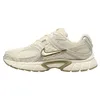 Image de NIKE Chaussures de Loisirs pour Femme W V5 RNR - matériau Fonctionnel Sail/Sail-Parachute Beige-Lt O 41
