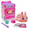 Image de Fabrique à Pâtisserie Rose - MOOSE TOYS - COOKEEZ MAKERY - Four interactif peluche parfumée et accessoires