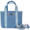 Image de Loungefly Disney Stitch Sac fourre-tout en peluche Sherpa avec porte-monnaie, multicolore
