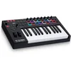 Image de M-AUDIO Oxygen Pro 25   Clavier maître USB-MIDI 25 touches avec pads, potentiomètres et boutons assignables MIDI et pack de logiciels inclus