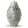 Image de Medium Conversation Vase. Édition limitée