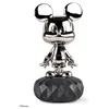 Image de LLADRÓ Mickey Mouse Platinum Figurine décorative en porcelaine brillante du célèbre personnage Disney en couleur platine accompagnée d'un socle noir
