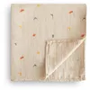 Image de mushie Couverture D'emmaillotage en Mousseline pour Bébé | Naissance 0-3 Mois | Coton Organique | Gigoteuse pour Bébé | Prélavée | Couverture de Réception | Fabriquée au Danemark | Dinosaur