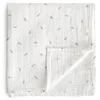 Image de mushie Couverture D'emmaillotage en Mousseline pour Bébé | Naissance 0-3 Mois | Coton Organique | Gigoteuse pour Bébé | Prélavée | Couverture de Réception | Fabriquée au Danemark | Leaves