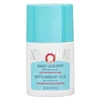 Image de First Aid Beauty - Bronze + gouttes phosphorescentes avec niacinamide, unifie visiblement le teint de la peau, estompe les pores et hydrate pendant 24 heures avec un baiser de couleur bronze, non