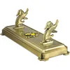 Image de The Noble Collection Harry Potter Hufflepuff Wand Stand - 8in (20cm) Gold - Coloured Individual Wand Stand - Harry Potter Film Set Movie Props Wands - Gifts for Family, Friends & Harry Potter Fans